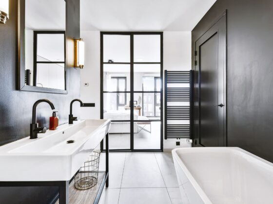 Monochrome Magic: Designing a Black and White Bathroom